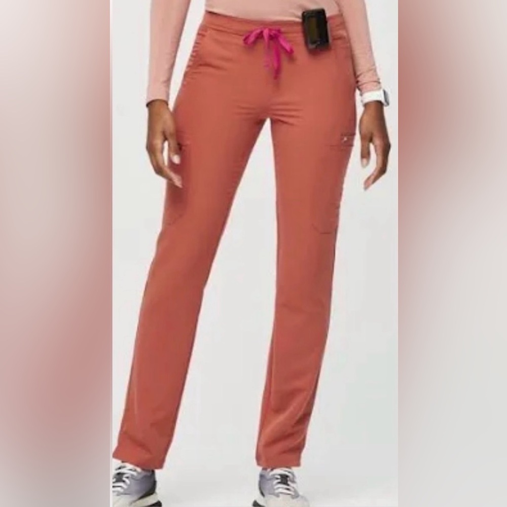 Figs Women's Terracotta Yola Skinny Straight Leg Scrub Pants Medium